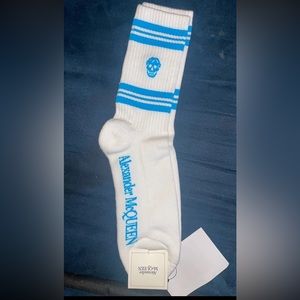 Alexander McQueen Men’s Striped Skull Crew Socks. Authentic!!!